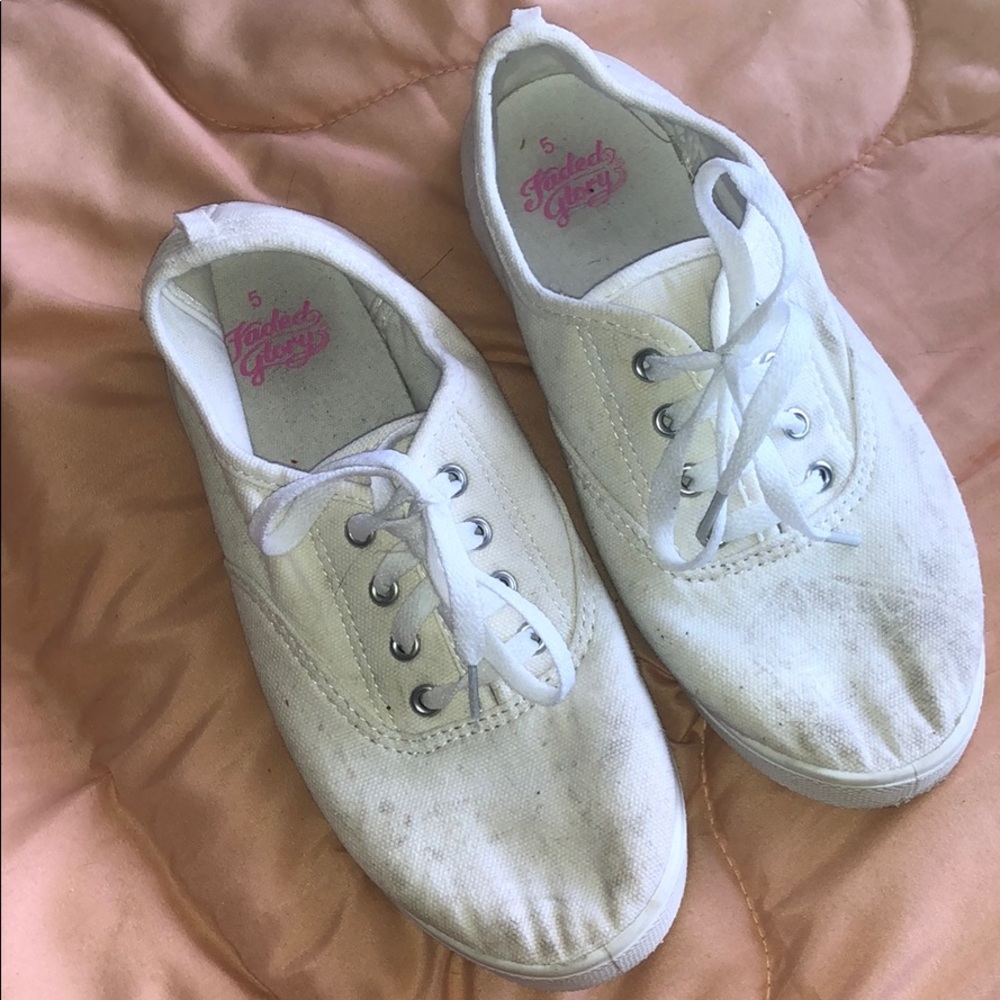 Canvas sneakers